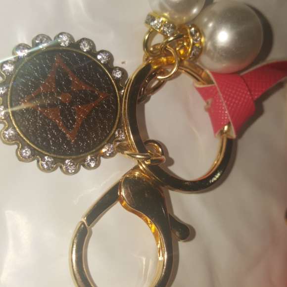 Pink Charms Keychain - Picture 2 of 9